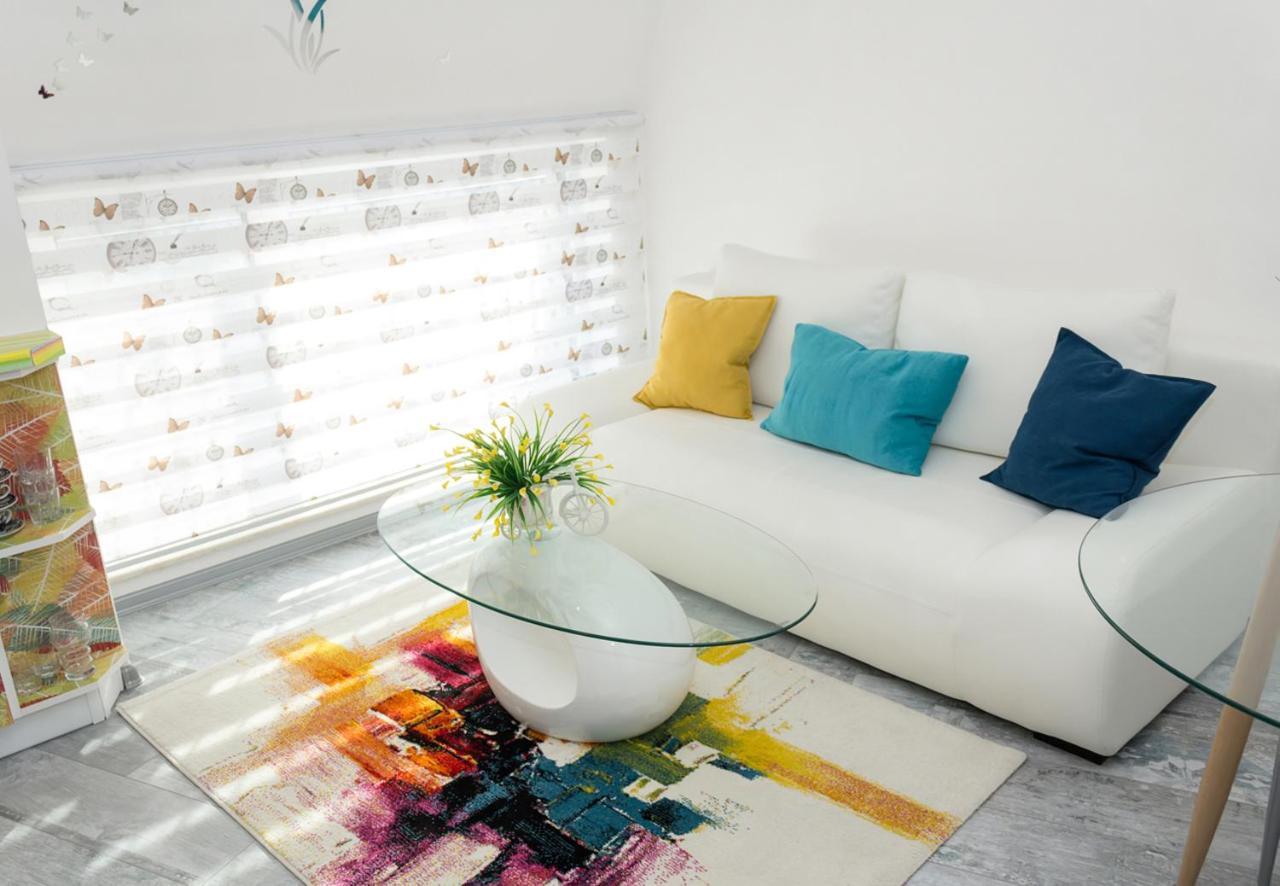 Acrylic & Pastel Apartments Varna Exterior foto